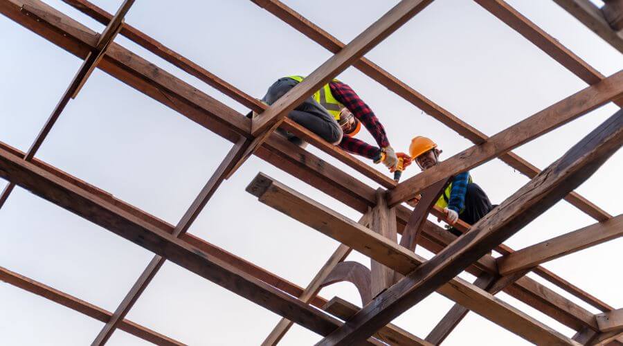 Professional gutter cleaning services in Blythe, CA